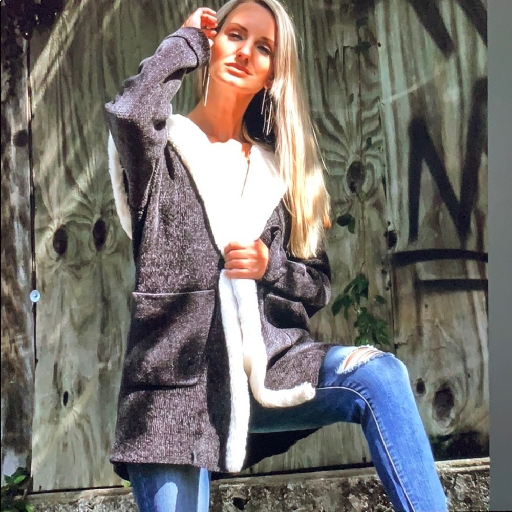 LUSH Grey Chenille and faux fur sweater co…